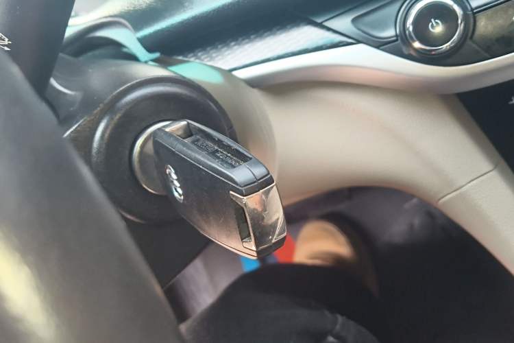 Used Buick GT 2019 15T Dual-Clutch Connected Elite Model China VI Vehicle Key