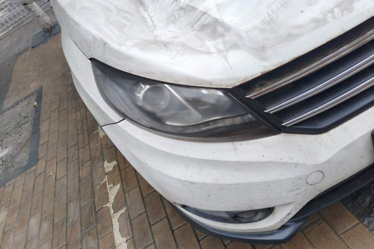 Used Dongfeng Fengon 580 2016 1.8L Manual Comfort Model Right Front Headlight