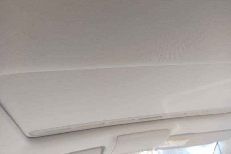 Used Volkswagen Gran Lavida 2013 1.6L Automatic Comfort Model
