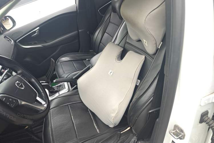 Used Volvo V40 2017 T4 Smart Luxury Edition
