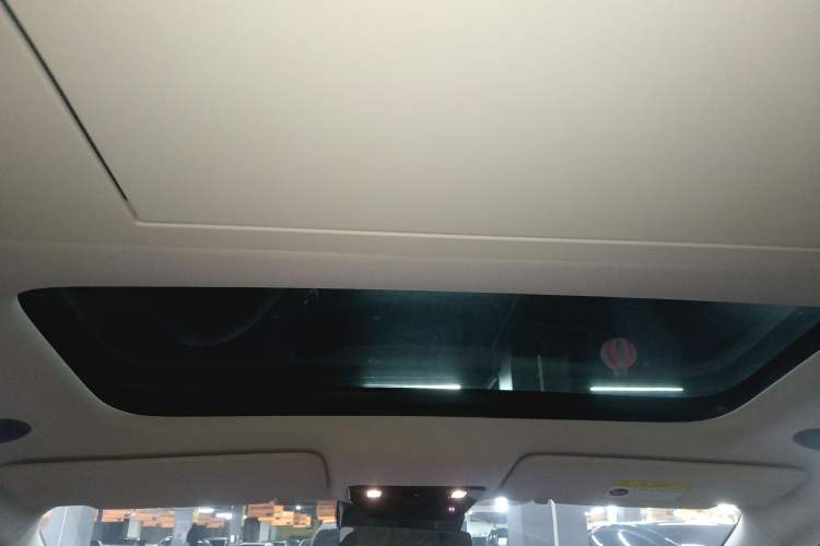 Used Li Auto i8 2025 Model Standard Version
