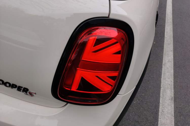 Used MINI 2023 Updated 2.0T COOPER S Racing Driver
