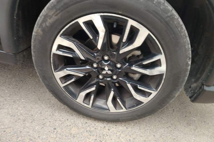 Used Mitsubishi Outlander 2020 2.0L Two-Wheel Drive Enjoyment Version 5 Seats
