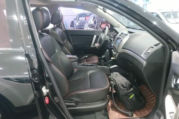 Used Geely Auto GX7 2015 Classic Edition 1.8L Manual Elite Model China V Standard
