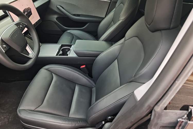 Used Tesla Model 3 2023 Rear-Wheel-Drive Version
