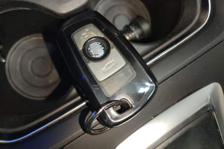 Used BMW 3 Series 2015 320i Active Edition