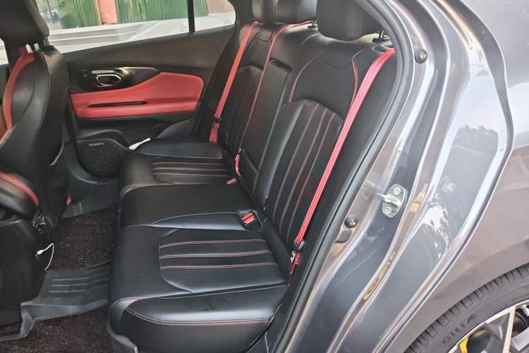 Used GAC Trumpchi EMPOW 2021 270T DCT J15 Version Left Rear Seat