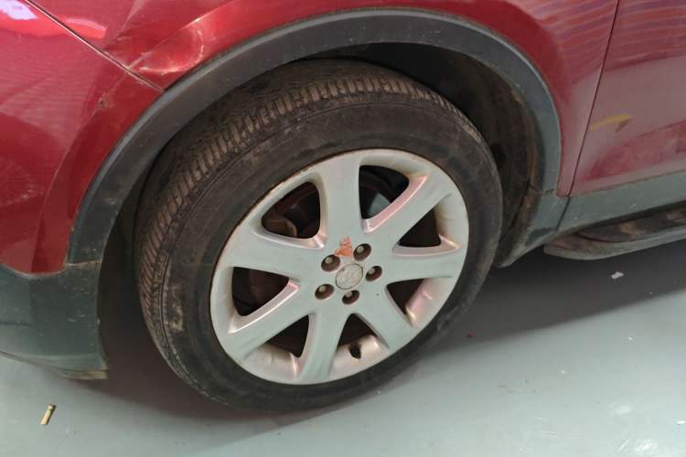 Used Buick Encore 2015 1.4T Automatic Two-Wheel Drive Urban Elite Version Left Front Wheel Hub