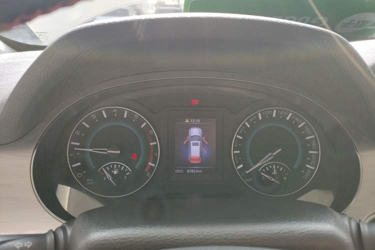 Used Haval H2 2017 Red-Label 1.5T Manual Two-Wheel-Drive Elite Model