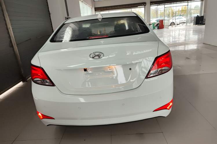 Used Hyundai Verna (older generation) 2014 1.4L Automatic Smart GLS
