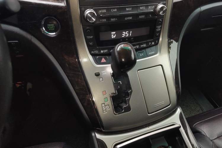 Used Toyota Alphard 2012 3.5L Luxury Edition Gear Lever