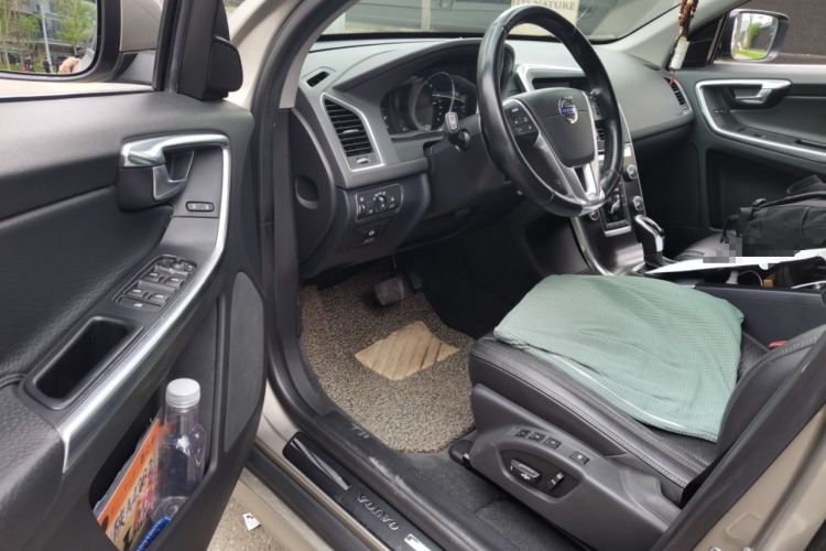 Used Volvo XC60 2014 T5 Zhiyi Edition
