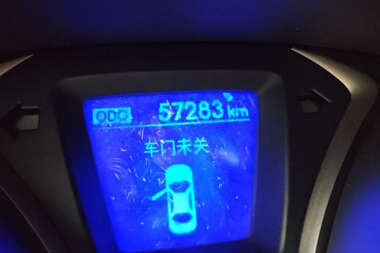 Used Hyundai Elantra (5th Generation / Langdong) 2012 1.6L Automatic Leading Model Odometer Close Up