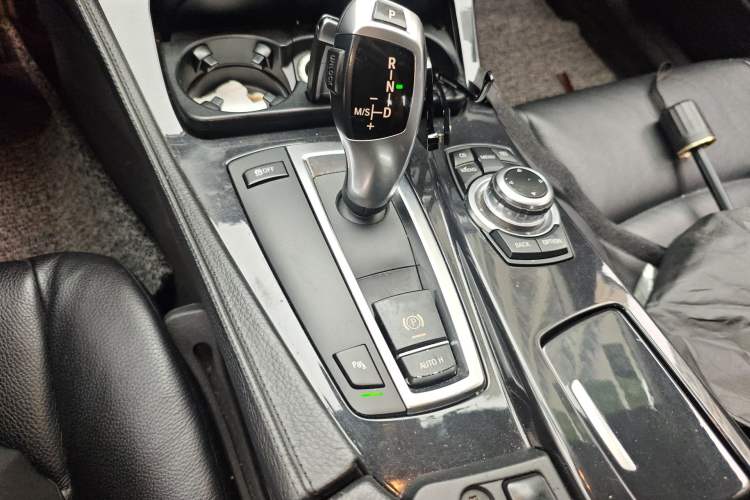 Used BMW 5 Series 2012 520Li Elegant Edition Gear Lever