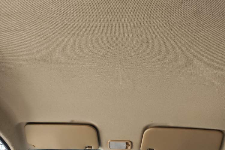 Used Wuling Hongguang V 2022 1.5L Jingqu Edition Enclosed-Window Vehicle with Electric Power Steering LAR