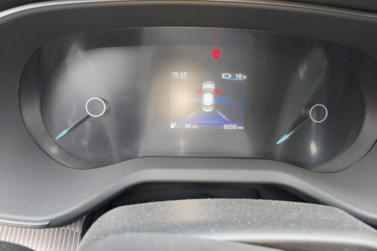 Used Hongqi E-QM5 2024 450km Range Commuter Version
