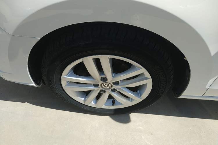 Used Volkswagen Jetta 2019 Dream Edition 1.4L Manual Fashion Version
