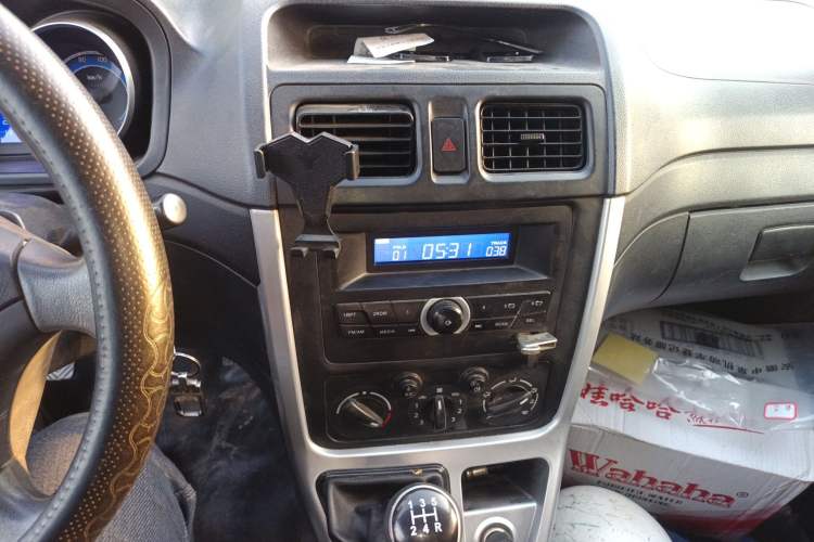 Used CHANGAN KAICHENG Ruixing M90 2021 2.0L Standard Version Flat-Top Liftgate 6-Seater LJ481Q6 Audio And AC Panel