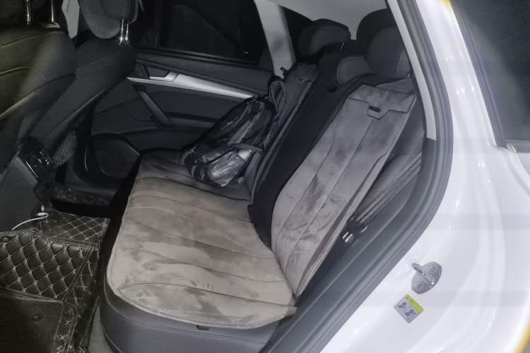 Used Audi Q5L 2022 40T Fashionable and Dynamic Model
