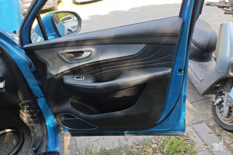 Used Roewe RX5 MAX 2019 300TGI Automatic 4G Connect Luxury Edition
