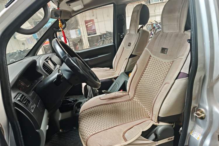 Used FORTHING Lingzhi 2012 Commercial Version 1.6L Special Offer Model
