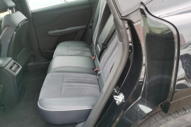 Used VOYAH COURAGE 2024 Four-Wheel Drive Global Edition Left Rear Seat