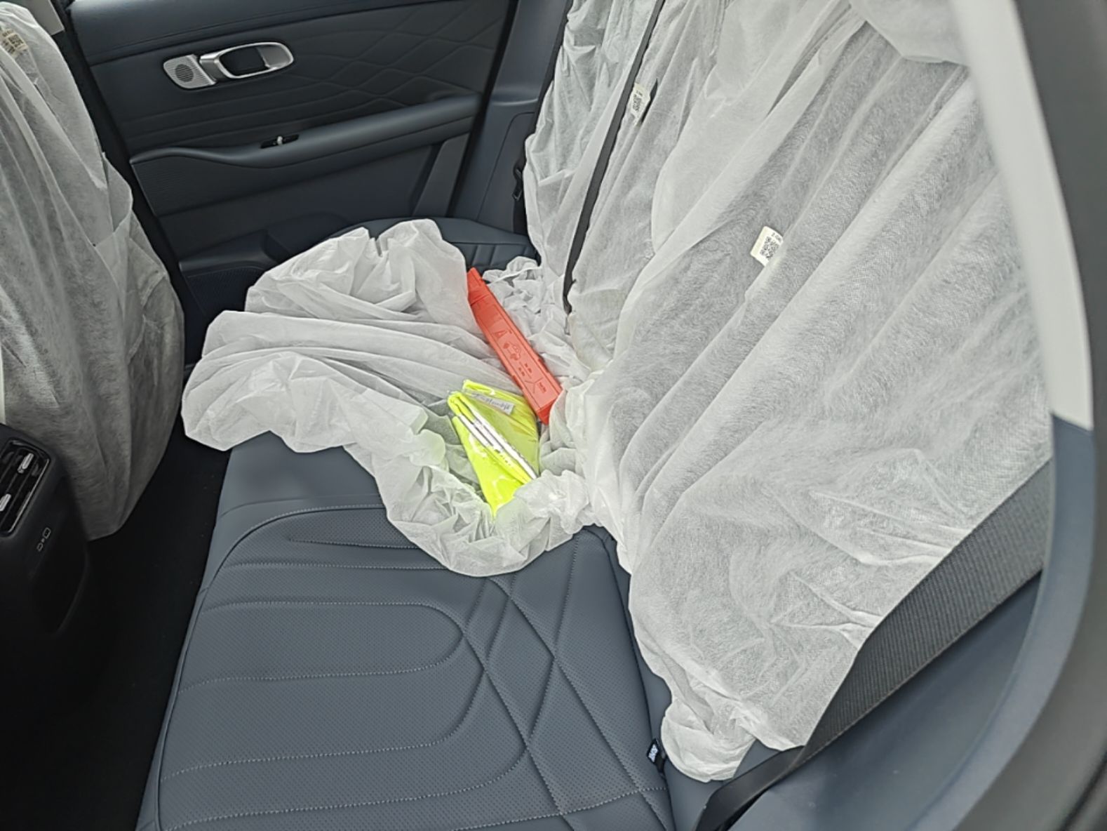Geely Galaxy Xingjian 7 EM-i 2026 Model 135km Smart Navigation Version — снимка 20
