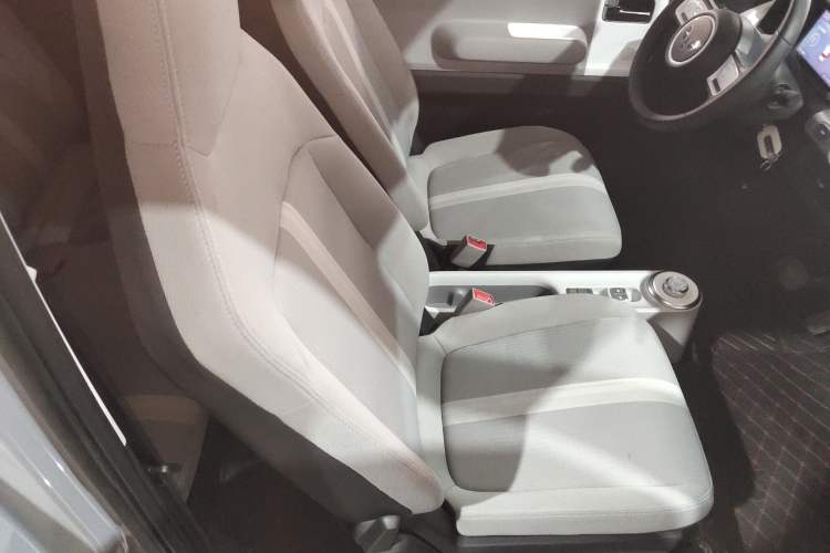 Used Wuling Air ev 2023 - Four Seats - Standard Edition