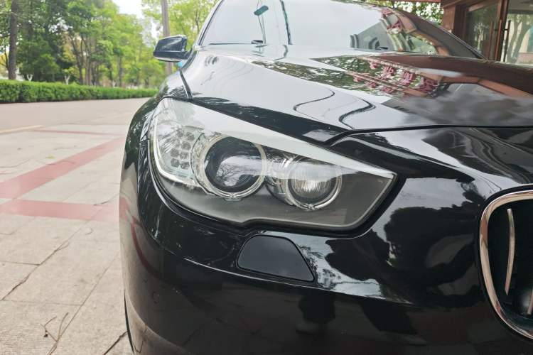 Used BMW 5 Series GT 2010 535i Leading Model Right Front Headlight