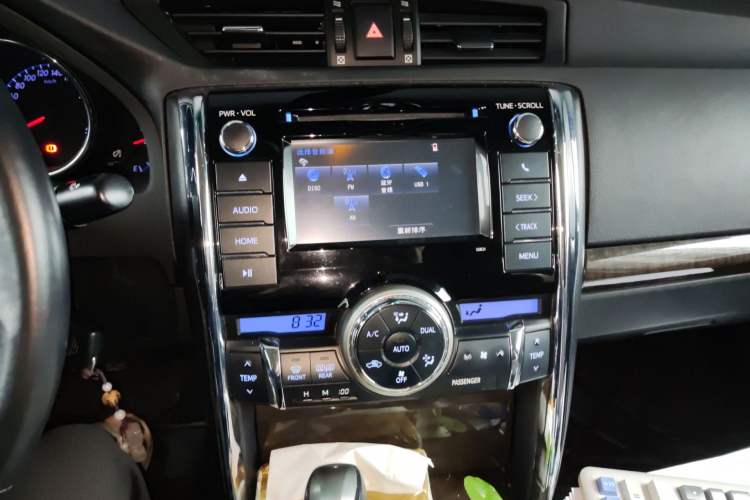 Used Toyota Reiz 2013 2.5V Shangrui Edition
