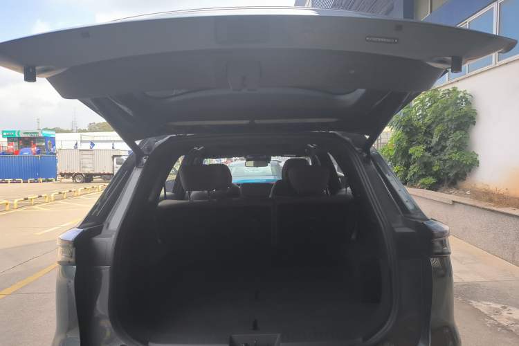 Used Chery Tiggo 8 PLUS 2025 290TGDI DCT Prestige 5-Seater