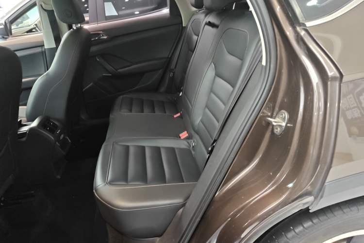 Used Volkswagen Tharu 2019 330TSI Four-Wheel Drive Luxury Edition China VI Standard Left Rear Seat