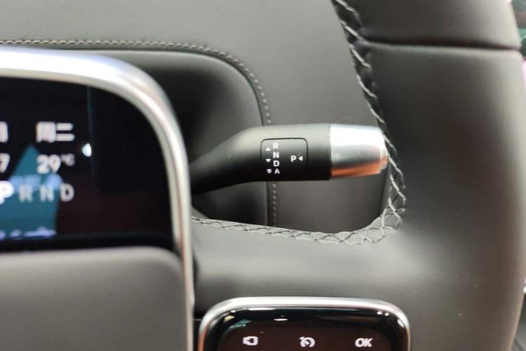 Used Li Auto L8 2025 Ultra Smart Refreshed Edition Gear Lever