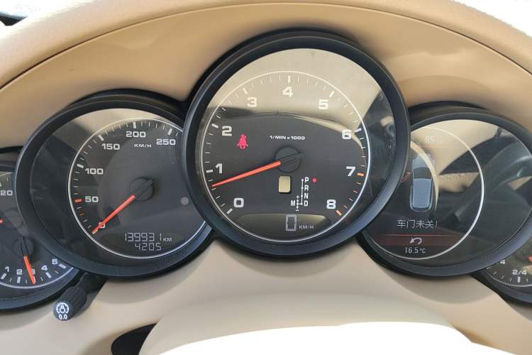 Used Porsche Cayenne  Instrument Cluster
