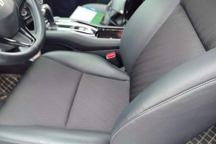 Used Honda Vezel 2020 1.5L CVT Pioneer Edition
