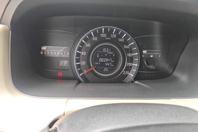 Used Honda Odyssey 2015 Revised 2.4L Luxury Edition Odometer Close Up