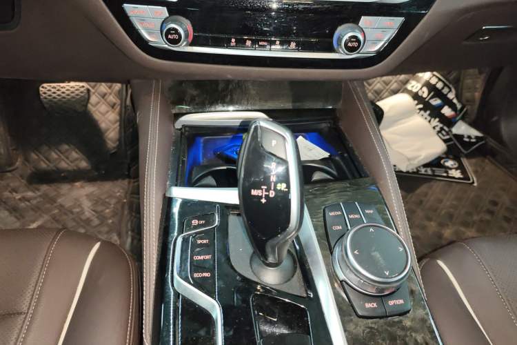 Used BMW 5 Series 2022 Second Facelift 525Li Luxury Package
