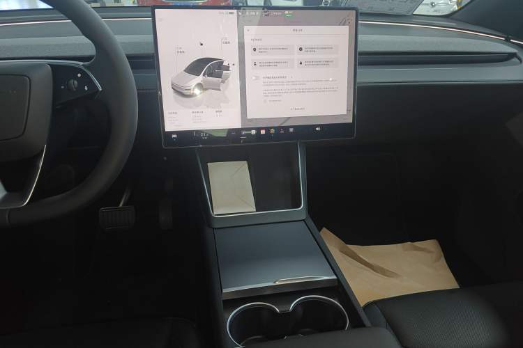 Used Tesla Model Y 2026 Rear-Drive Model Audio And AC Panel