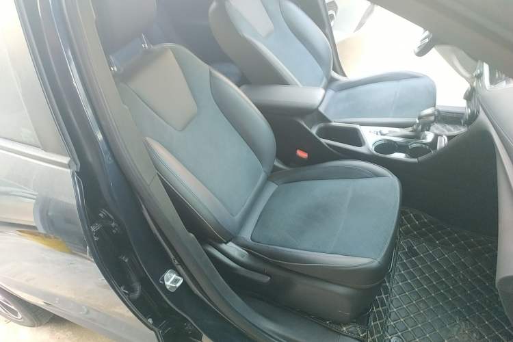 Used Buick Encore GX 2020 20T CVT Two-Wheel Drive Luxury Version