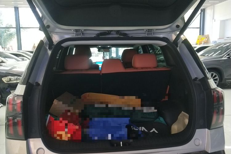 Used AION V 2024 Aion Tyrannosaurus 650 Smart Premium Edition Trunk