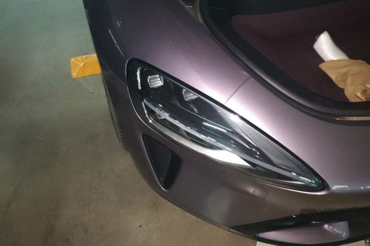 Used Xiaomi Auto SU7 2024 Four-Wheel Drive Ultra-Long Range Advanced Intelligent Driving Max Edition