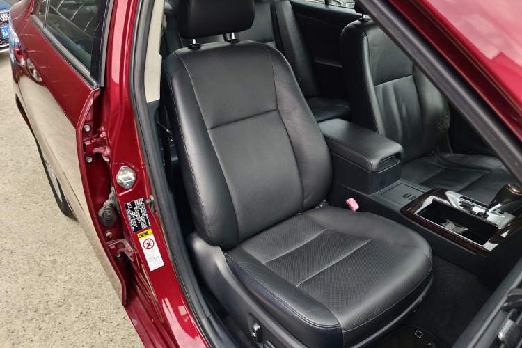 Used Toyota Camry 2015 2.0G Premier Edition Right Front Seat