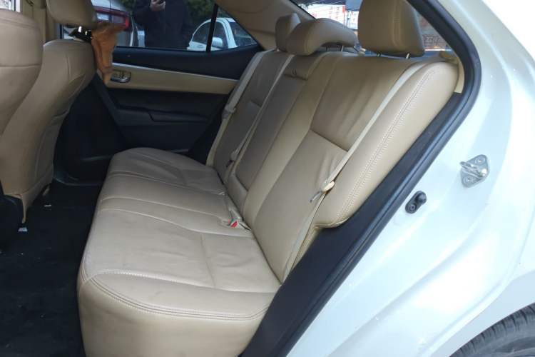 Used Toyota Corolla 2017 Revised Version 1.2T S-CVT GL-i
