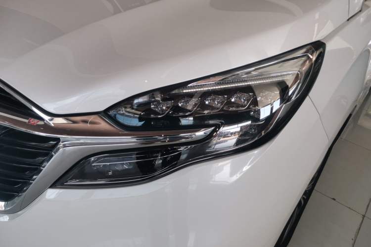 Used Buick GL8 2022 ES Landtrek 653T Flagship Model
