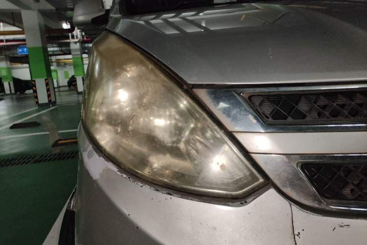 Used Wuling Rongguang V 2018 1.5L Standard Version
