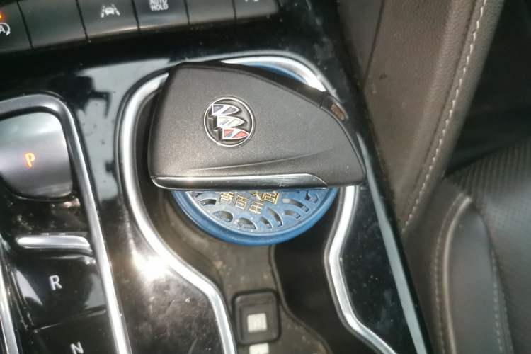 Used Buick Envision 2022 Facelift Encore S 552T Two-Wheel-Drive Luxury Model
