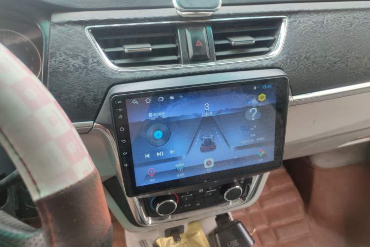 Used Jinbei Hiace X30 2021 1.5L Comfort Plus Central Air-Conditioned Van China VI Standard SWC15M Audio And AC Panel