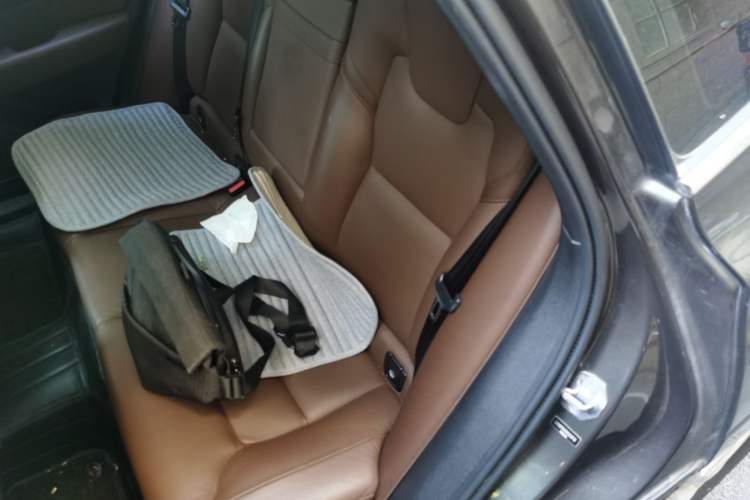 Used Volvo XC60 2019 T5 4x4 Smart Edition China V Standard
