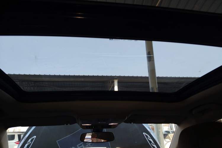 Used Buick Envision 2017 28T Four-Wheel Drive Elite Model Headliner