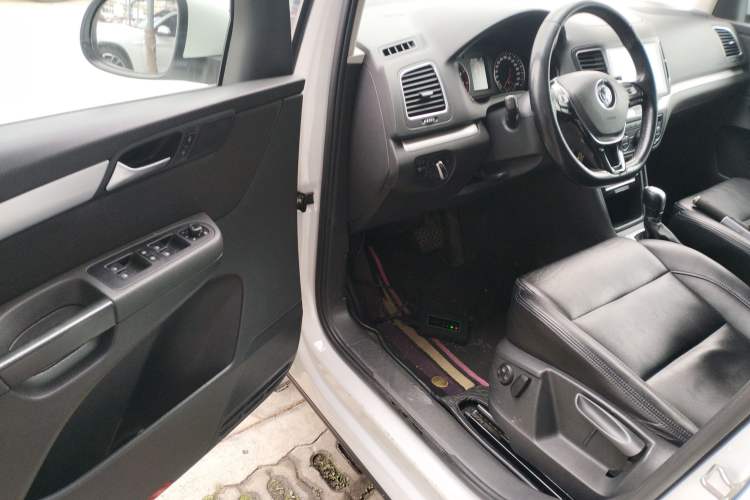 Used Volkswagen Sharan 2016 280TSI Enjoyment Model 7-Seater